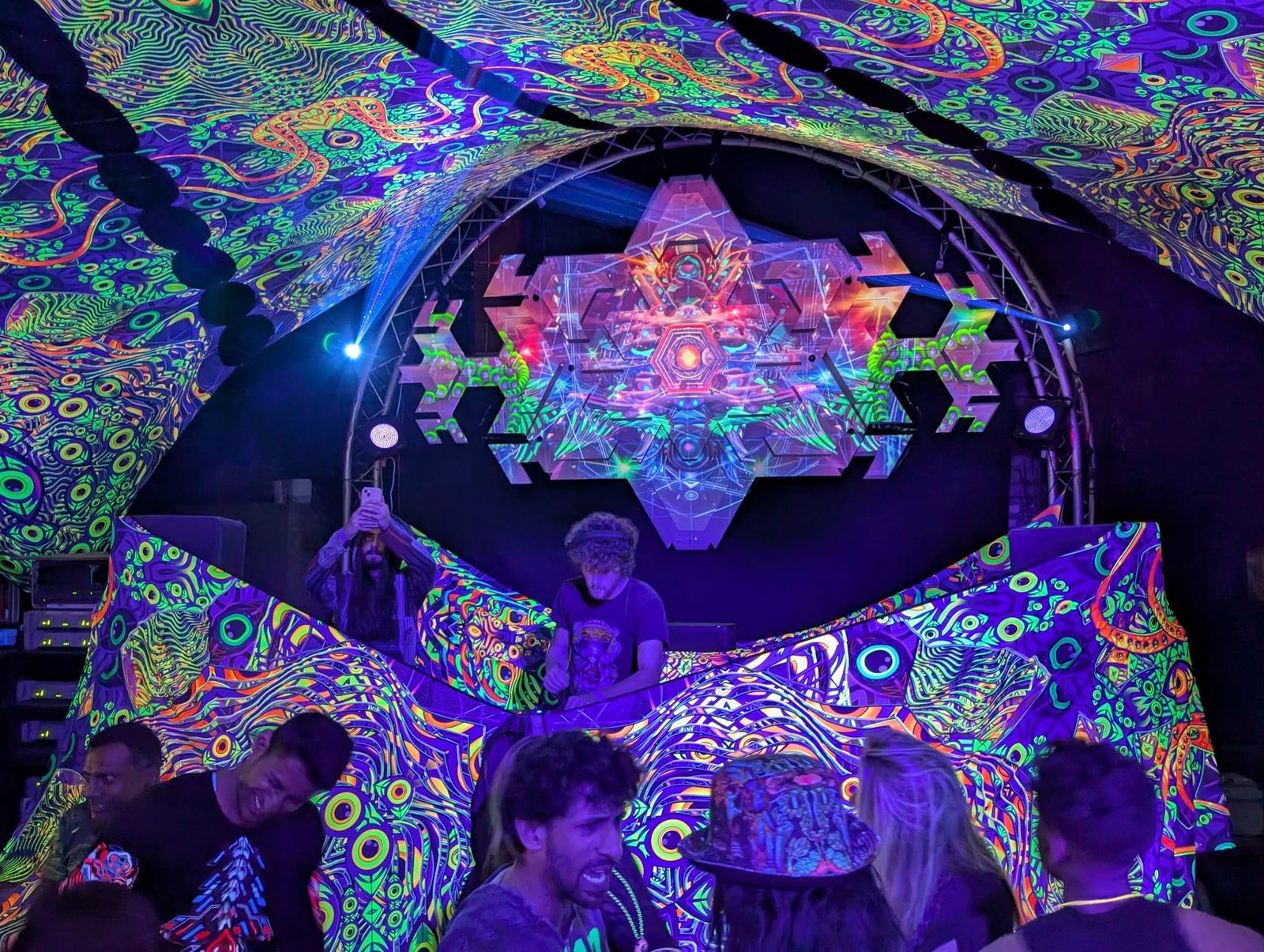 Laser lights at a psytrance rave